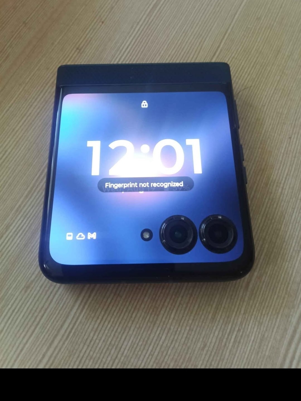 2025 Motorola Razr 60 For Metro PCs Locked